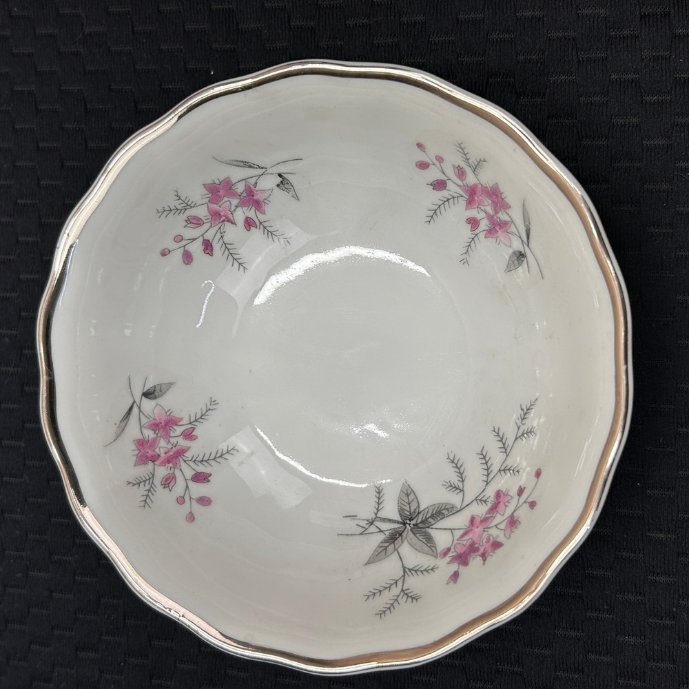 Favolina Karolina Jarolina Poland 3879 Fruit BowlSilver‎ Scalloped Floral 2